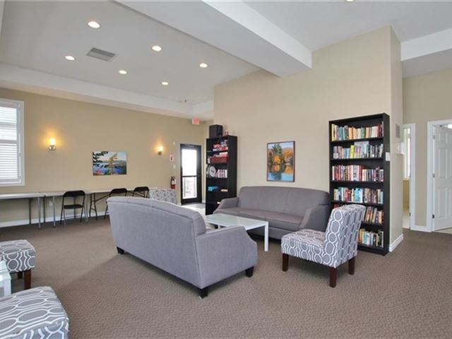 180 Guelph Private - photo 2