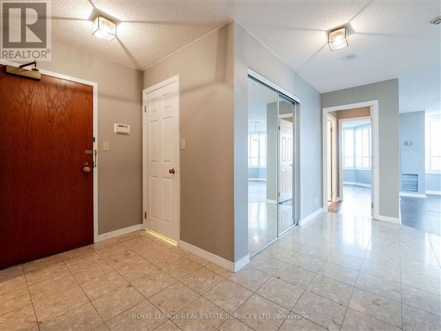 Kingsway on the Park - 1703 1 Aberfoyle Crescent - photo 3