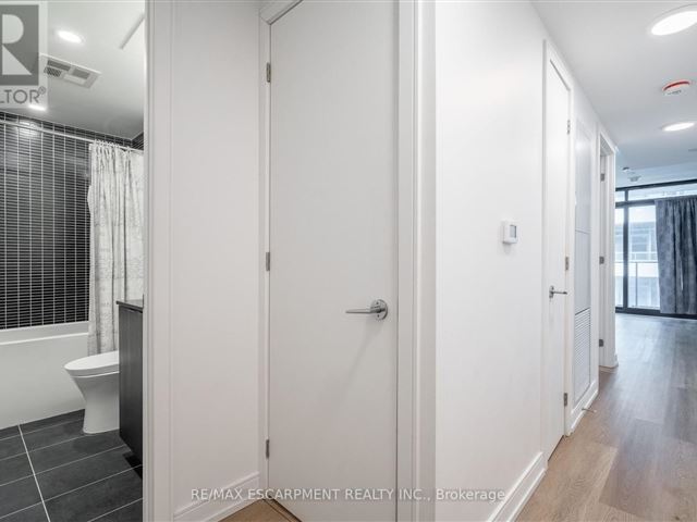 1 Jarvis - 1219 1 Jarvis Street - photo 2