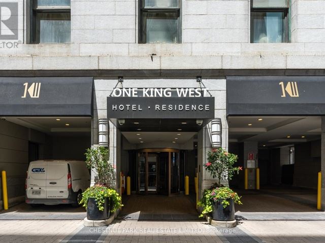 One King West Hotel & Residence - 2901 1 King Street West - photo 1