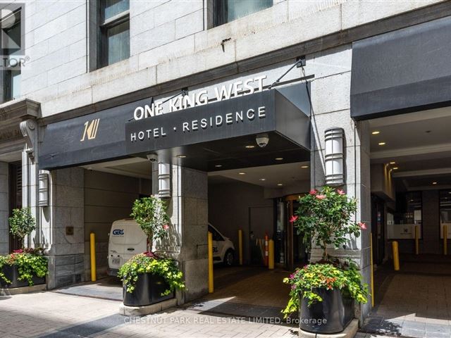 One King West Hotel & Residence - 2901 1 King Street West - photo 2