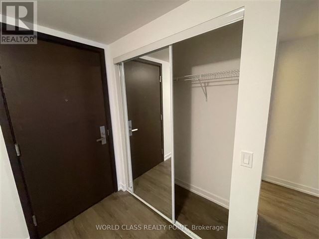 1 Yorkville - 302 1 Yorkville Avenue - photo 2