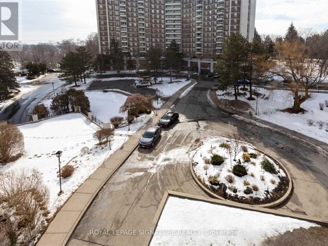 Wynford Park Condominiums - 1202 10 Edgecliff Golfway - photo 2