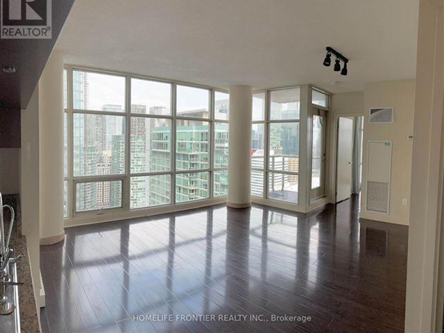 Harbour View Estates 1 - 3806 9 Spadina Avenue - photo 3