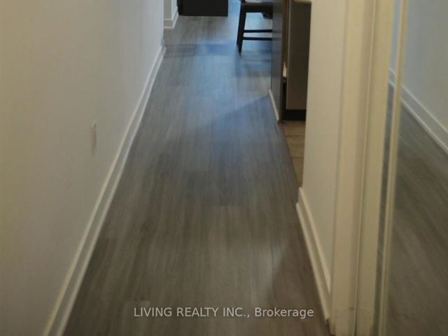 Harbour View Estates 1 - 102 9 Spadina Avenue - photo 1