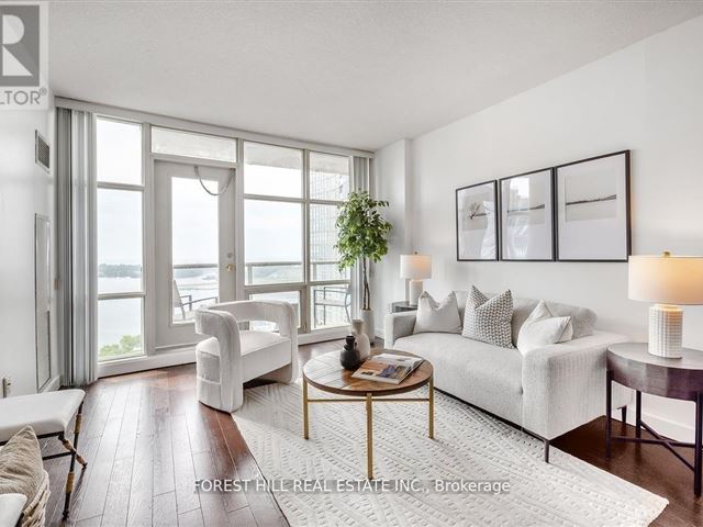 Harbour View Estates 1 - 3310 9 Spadina Avenue - photo 1