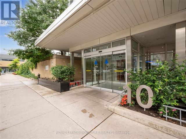 Harbour View Estates 1 - 4509 9 Spadina Avenue - photo 2