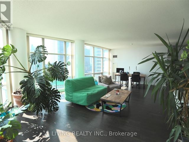 Harbour View Estates 1 - 3212 9 Spadina Avenue - photo 2