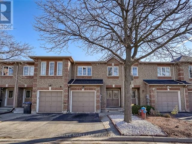 Ravine Park Estates - 52 100 Brickyard Way - photo 2