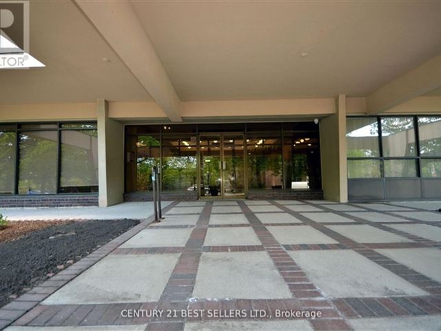 Canyon Tower - 302 100 Canyon Avenue - photo 2