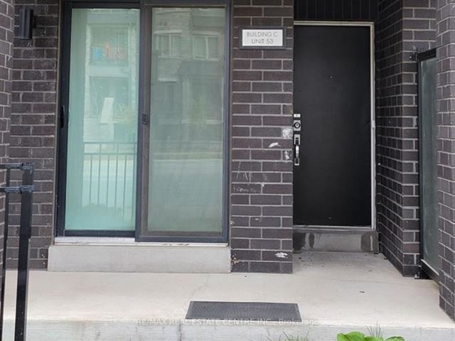 Urban Towndominiums - 53 100 Dufay Road - photo 2