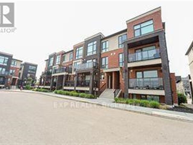 Urban Towndominiums - 40 100 Dufay Road - photo 1