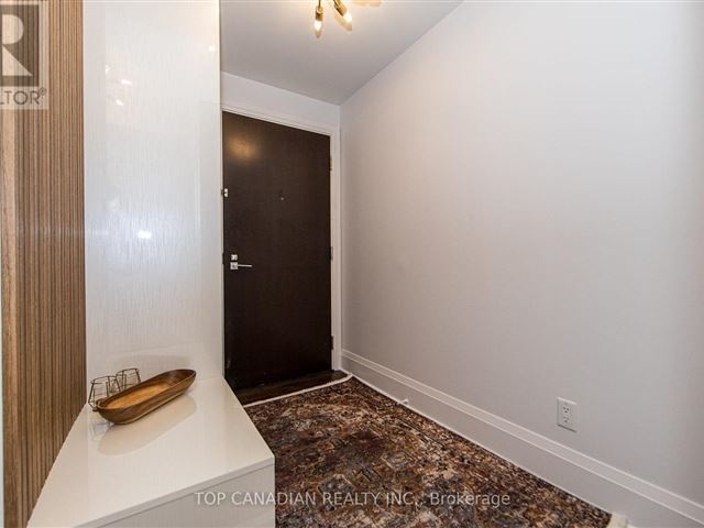 Avonshire - 1023 100 Harrison Garden Boulevard - photo 3