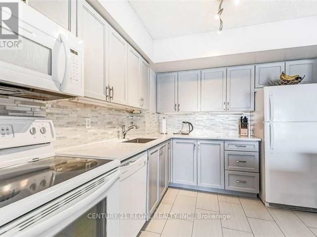 1000 Cedarglen Condos - 417 1000 Cedarglen Gate - photo 2