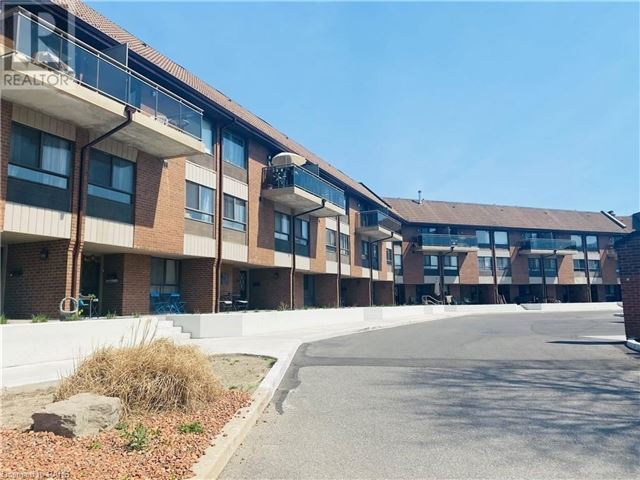 1000 Cedarglen Condos - 520 1000 Cedarglen Gate - photo 1