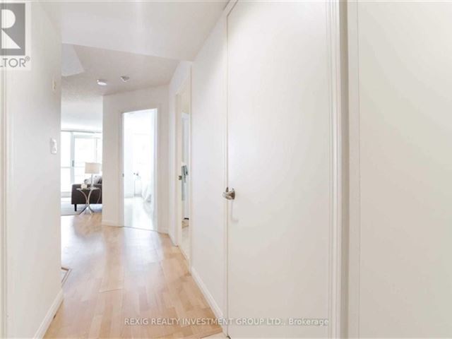 Massey Square - 308 39 Shank Street - photo 2