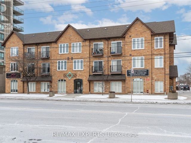 Stonegate Villas - 206 1000 Sheppard Avenue West - photo 1