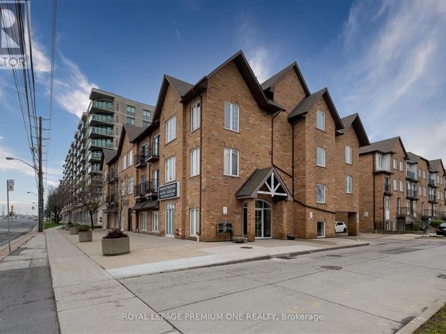 Stonegate Villas - 308 1000 Sheppard Avenue West - photo 1