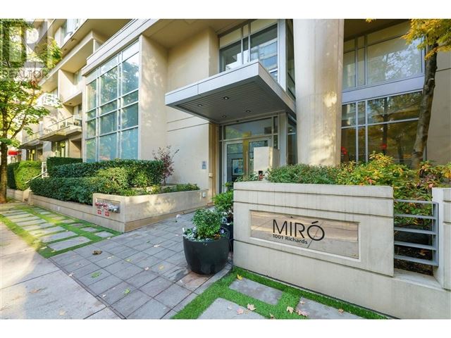 Miro - 1608 1001 Richards Street - photo 1