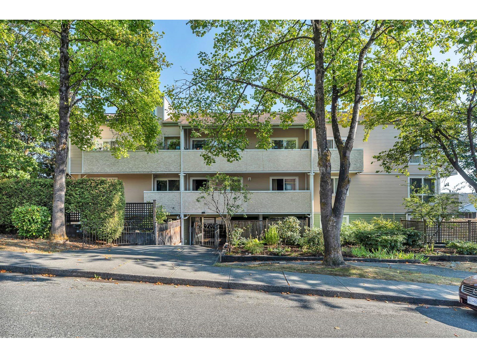 1006 Cornwall Street, Unit 306, New Westminster — For sale @ $488,888 ...