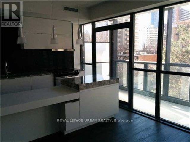 X2 Condos - 405 101 Charles Street East - photo 2