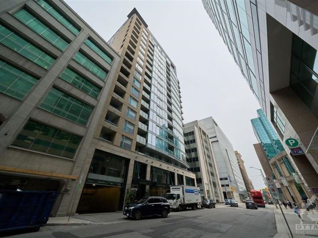 reResidences -  101 Queen Street - photo 1