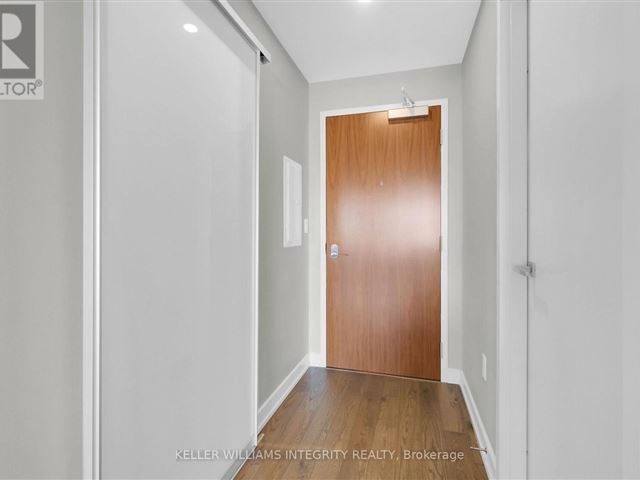 reResidences - 806 101 Queen Street - photo 2