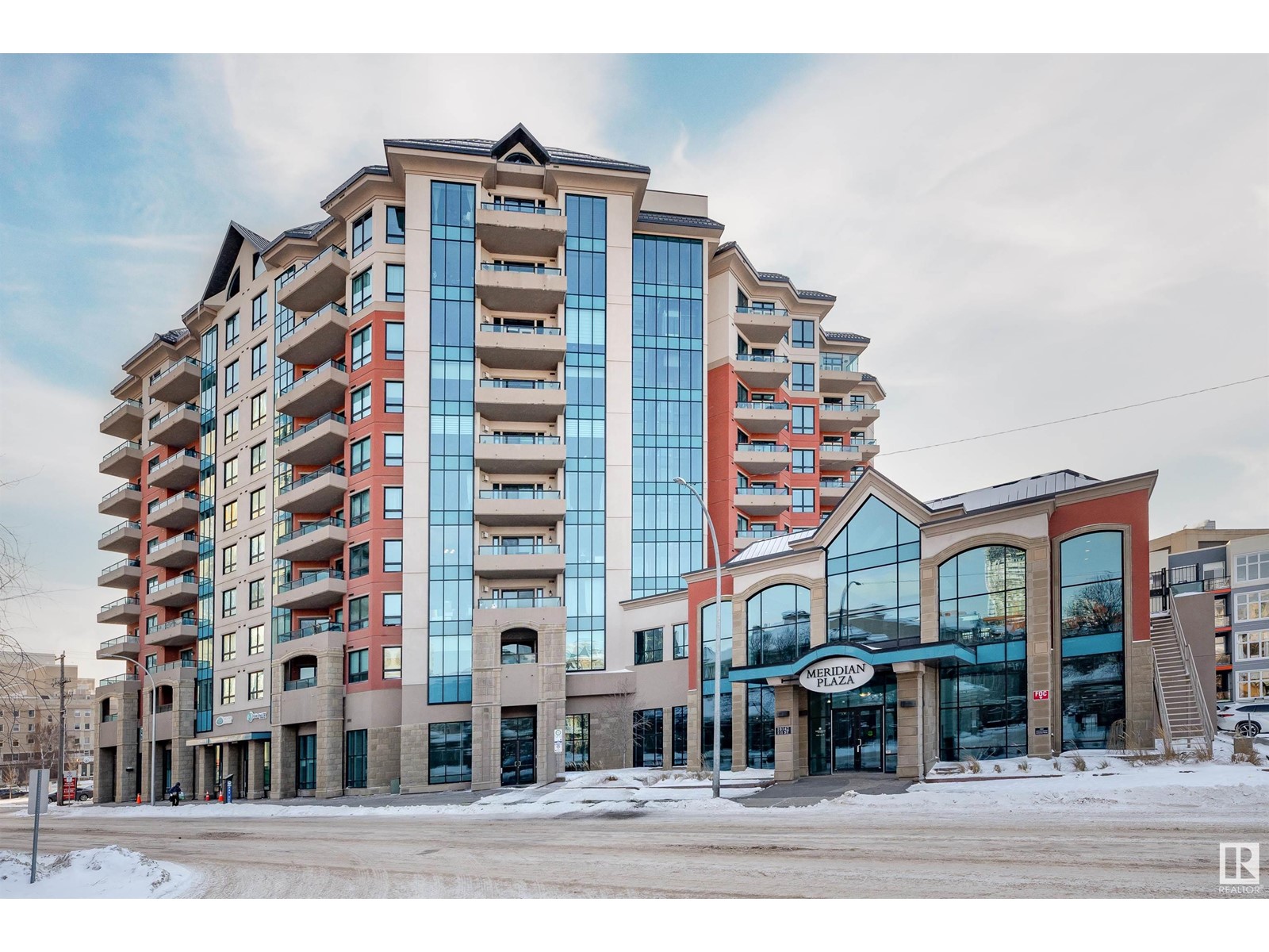 10142 111 Street Northwest, Unit 804, Edmonton — For sale