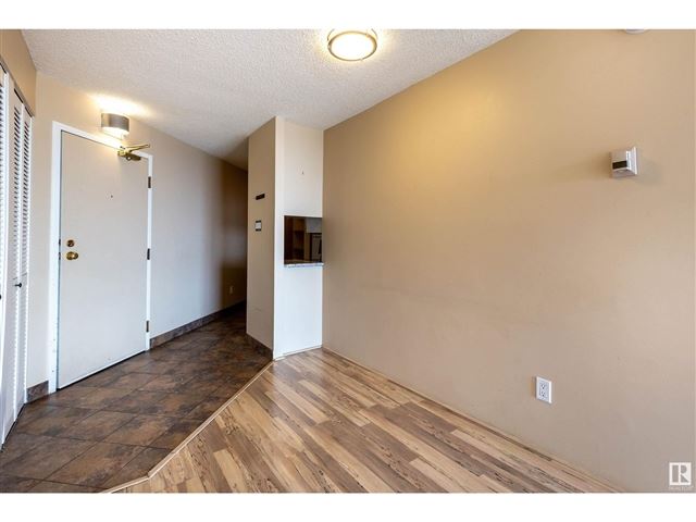 10149 Saskatchewan DR NW - 1508 10149 Saskatchewan Drive Northwest - photo 2