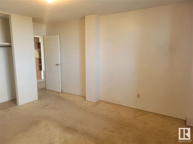 10160 116 ST NW - 1204 10160 116 Street Northwest - photo 2