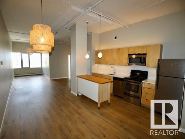 10179 105 ST NW - 804 10179 105 Street Northwest - photo 2