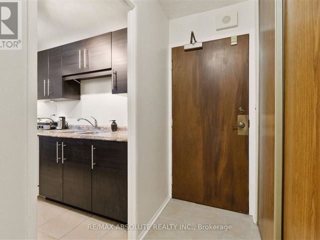 Park Place - 1805 1025 Richmond Road - photo 2