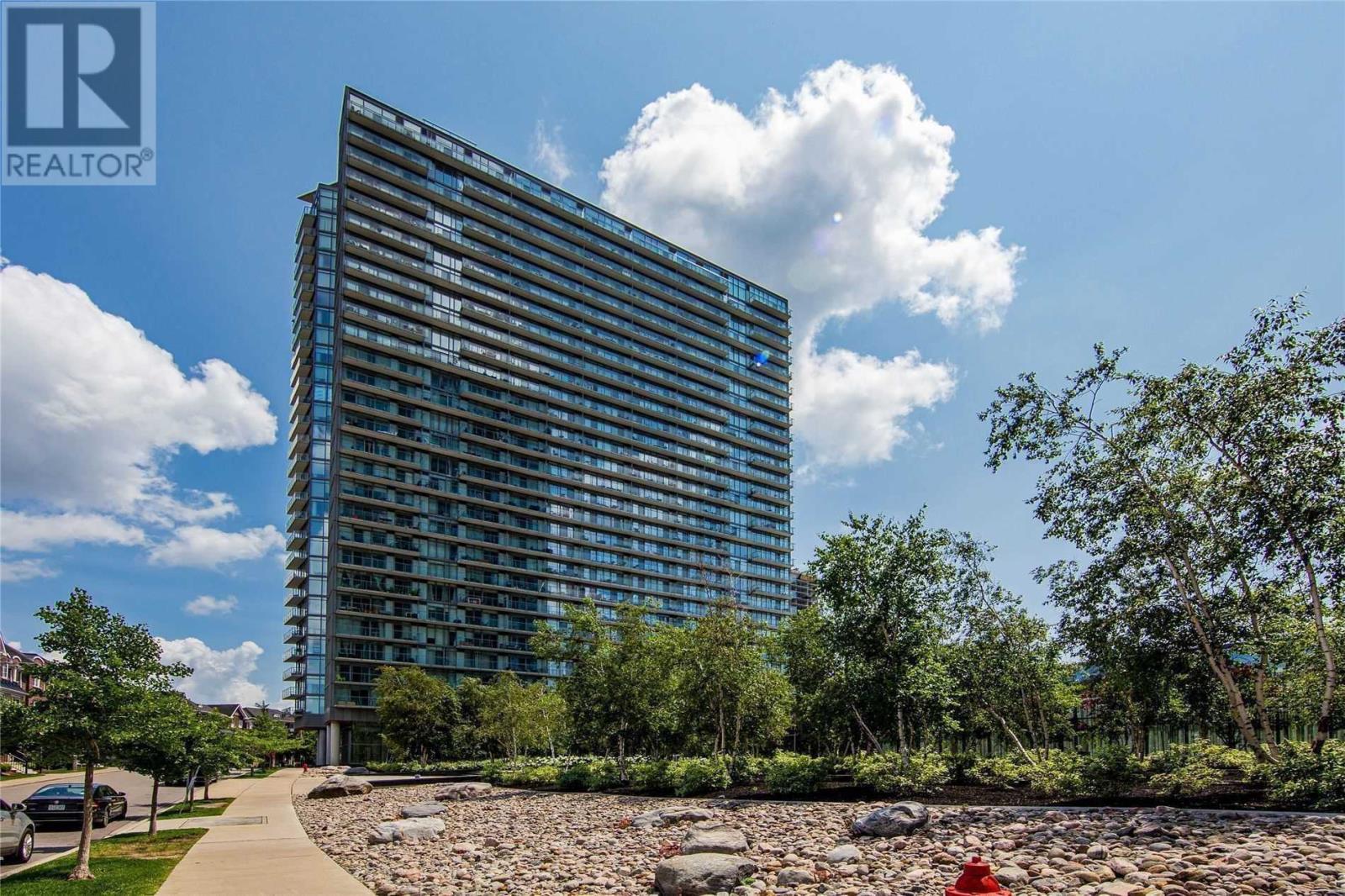 103 The Queensway, Unit 1707, Toronto — For sale @ $539,000 | CondoDork.com