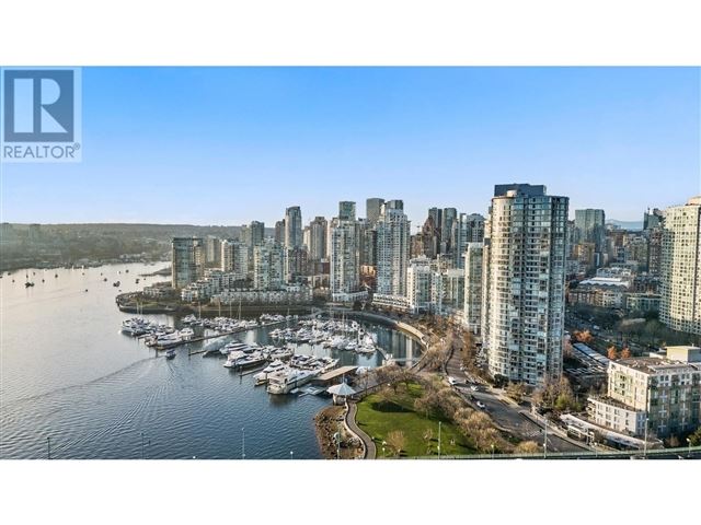 Quaywest - 3601 1033 Marinaside Crescent - photo 2