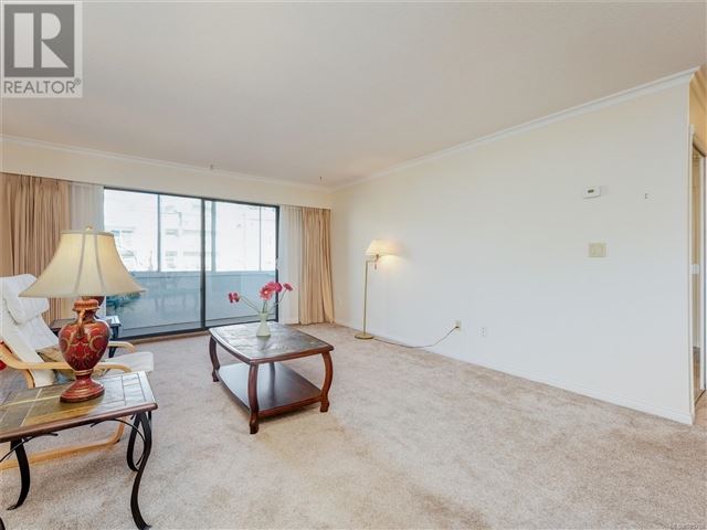 1041 Rockland Ave - 205 1041 Rockland Avenue - photo 3