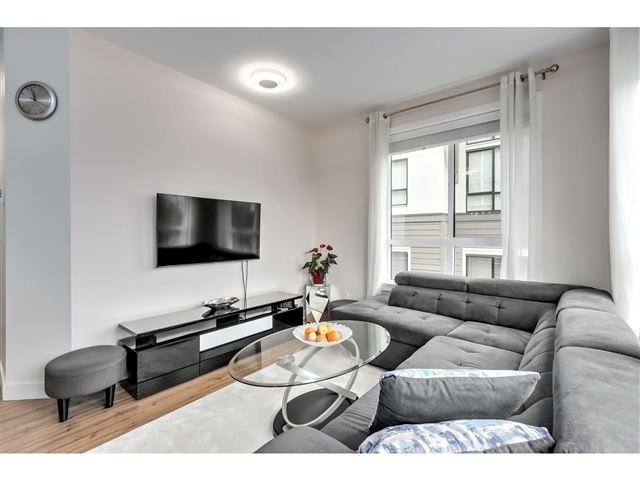 G3 Residences - 311 10477 154 Street - photo 3