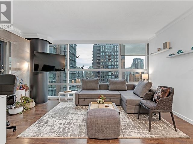 Wall Centre - 70x 1050 Burrard Street - photo 1