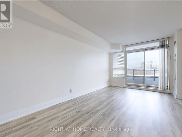 Metropolis & Parkside at Metroplace - 212 1060 Sheppard Avenue West - photo 3