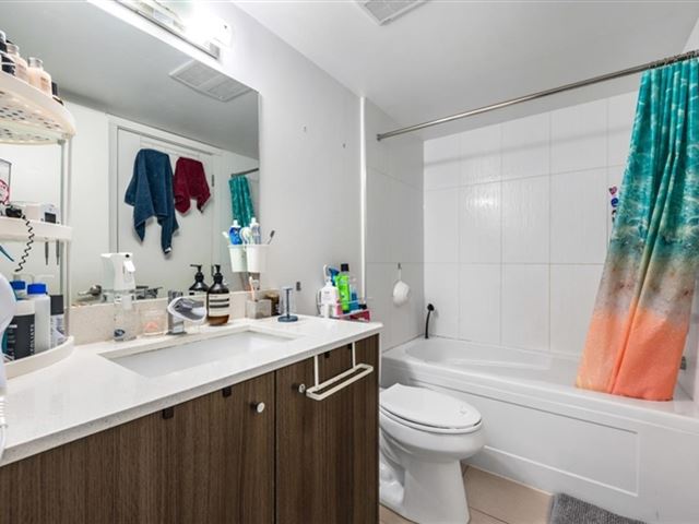 Trillium Living - 211 10688 140 Street - photo 2