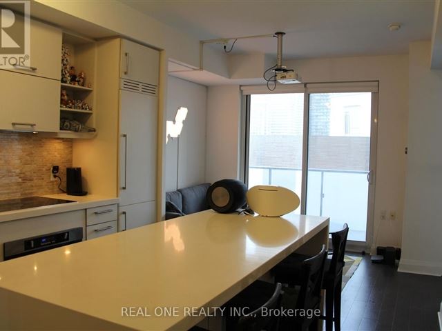 U Condominium - 1811 75 Saint Mary Street - photo 2