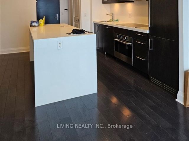 U Condominium - 2911 75 Saint Mary Street - photo 2