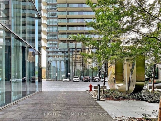 U Condominium - 3002 75 Saint Mary Street - photo 3