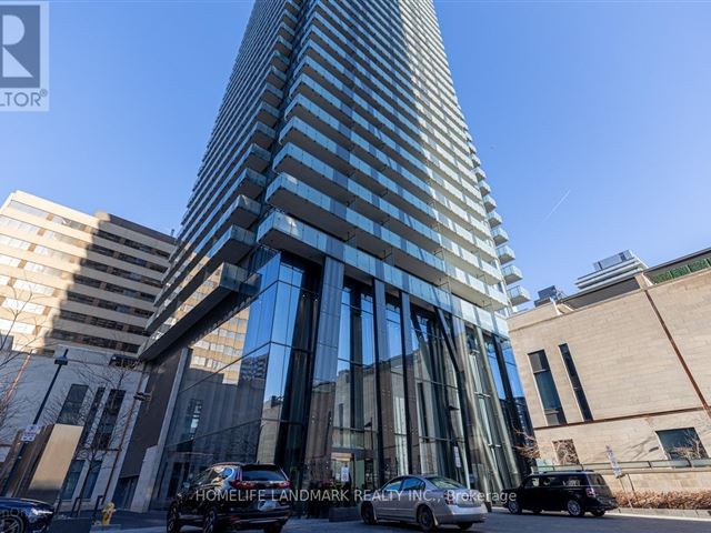 U Condominium - 5205 75 Saint Mary Street - photo 1