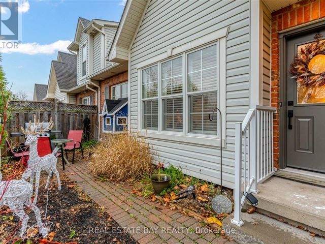 Meadowcreek - 7 1085 Harrogate Drive - photo 3