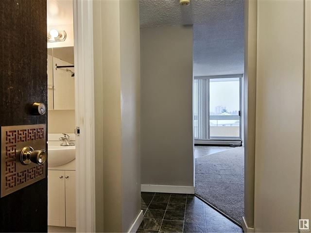 10883 Saskatchewan DR NW - 401 10883 Saskatchewan Drive Northwest - photo 3