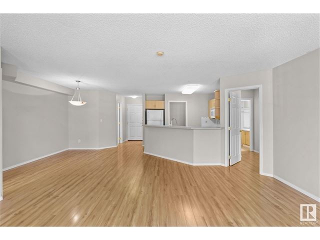 10951 124 ST NW - 212 10951 124 Street Northwest - photo 2