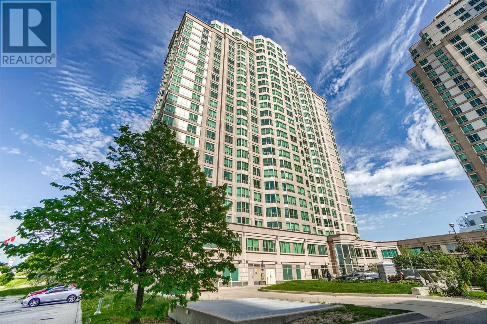 11 Lee Centre Drive, Unit 901, Toronto — For sale @ $509,000 ...