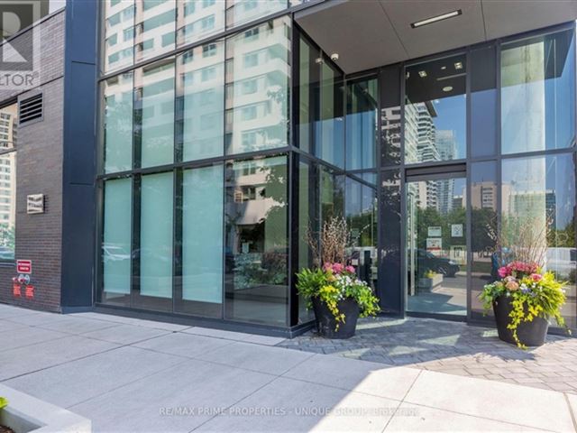 Distinction Condos - 405 11 Lillian Street - photo 2