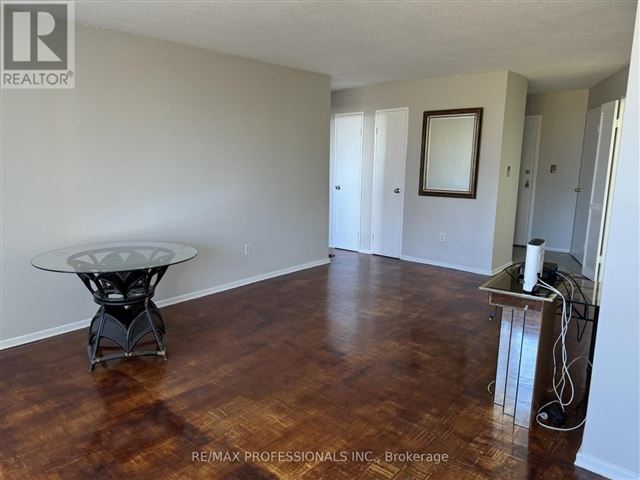 Tiffany Place - 602 11 Wincott Drive - photo 2