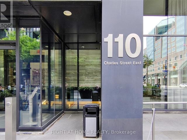 X Condos - 3703 110 Charles Street East - photo 2